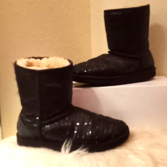 Ugg Classic Short Sequined Sparkly Boots - Picture 2 of 16